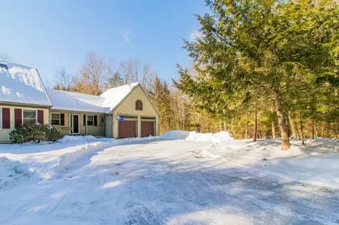 17 Curtis Road Freeport ME 04032