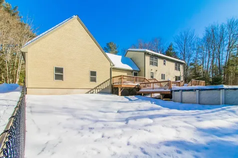 17 Curtis Road Freeport ME 04032