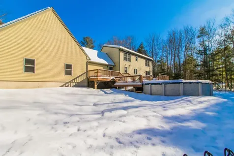 17 Curtis Road Freeport ME 04032