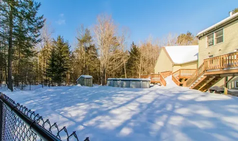 17 Curtis Road Freeport ME 04032
