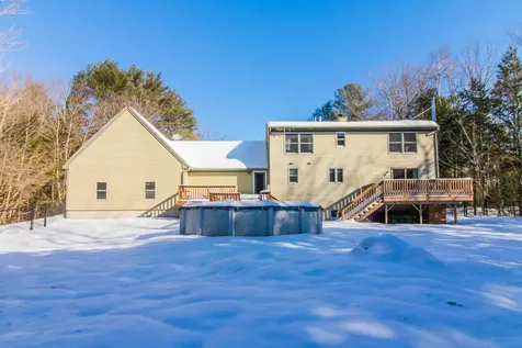 17 Curtis Road Freeport ME 04032