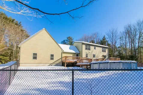 17 Curtis Road Freeport ME 04032