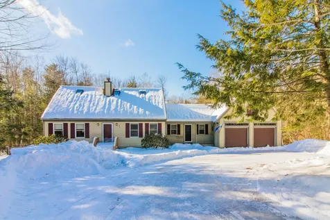 17 Curtis Road Freeport ME 04032