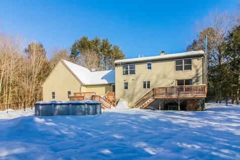 17 Curtis Road Freeport ME 04032