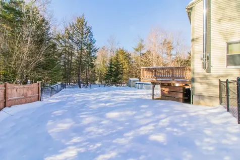 17 Curtis Road Freeport ME 04032