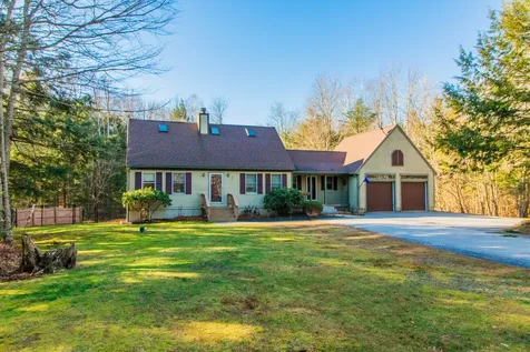 17 Curtis Road Freeport ME 04032