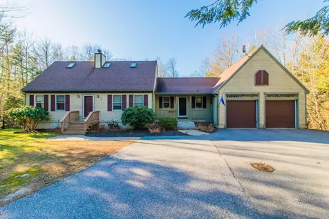17 Curtis Road Freeport ME 04032