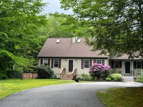 17 Curtis Road Freeport ME 04032