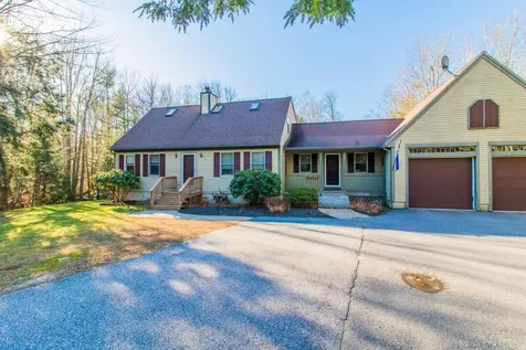 17 Curtis Road Freeport ME 04032