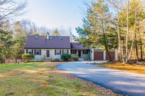 17 Curtis Road Freeport ME 04032