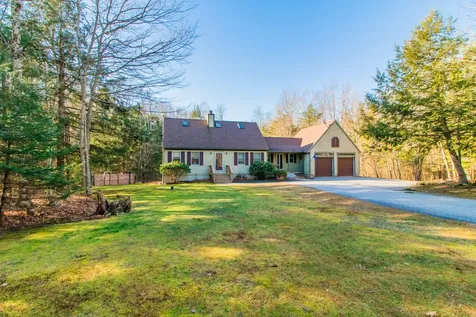 17 Curtis Road Freeport ME 04032