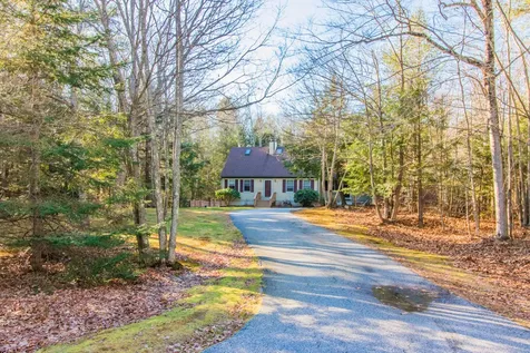 17 Curtis Road Freeport ME 04032