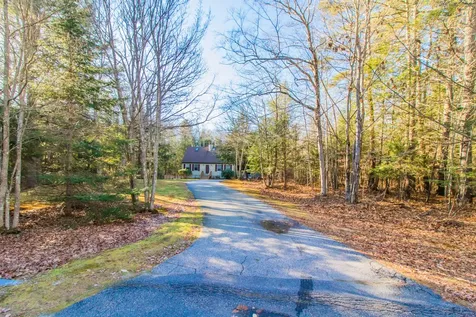 17 Curtis Road Freeport ME 04032