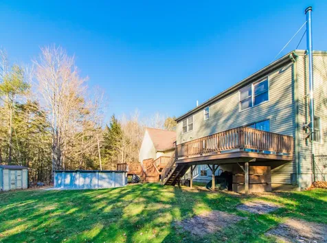 17 Curtis Road Freeport ME 04032