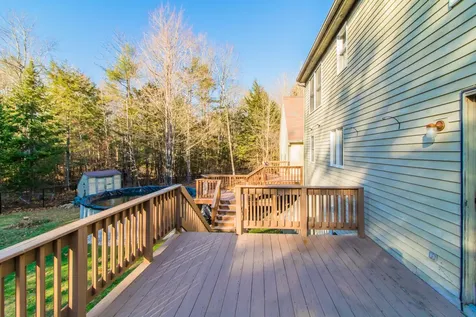 17 Curtis Road Freeport ME 04032