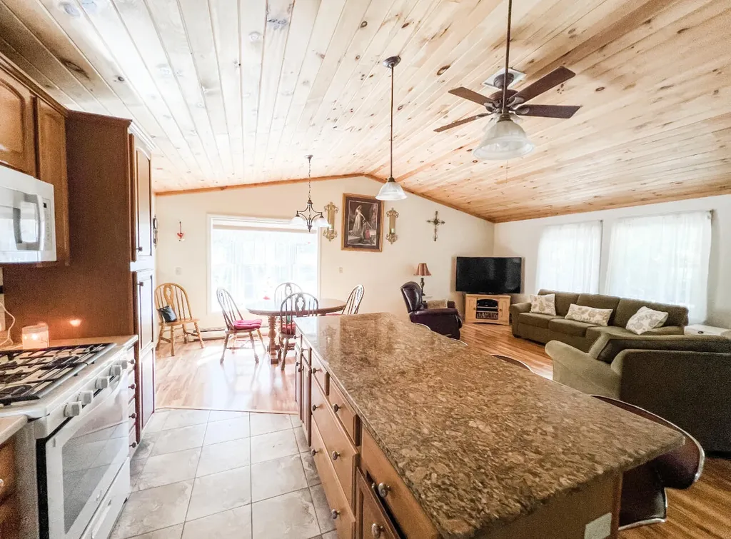 849 Boundary Road Standish ME 04085