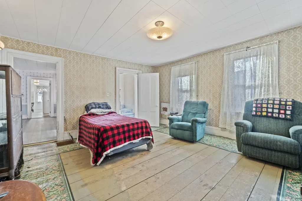 633 Pond Road Sidney ME 04330