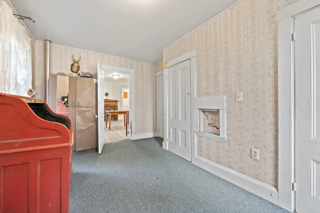 633 Pond Road Sidney ME 04330