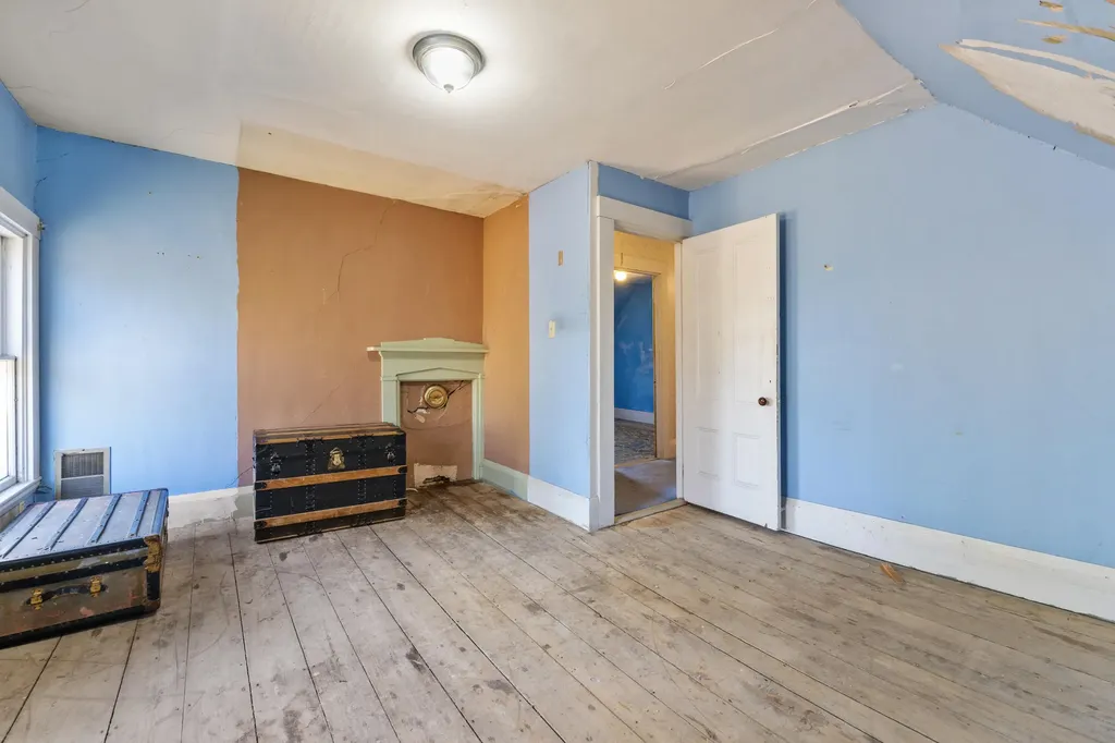 633 Pond Road Sidney ME 04330