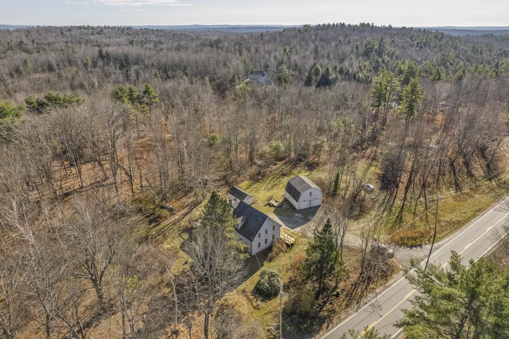 633 Pond Road Sidney ME 04330