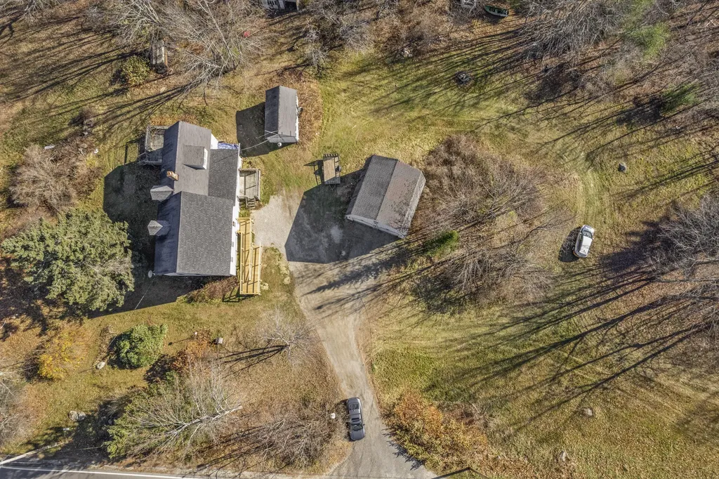 633 Pond Road Sidney ME 04330