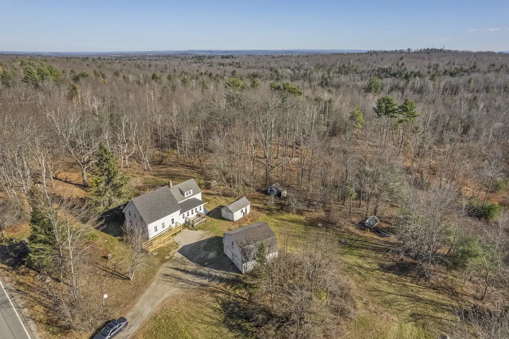 633 Pond Road Sidney ME 04330