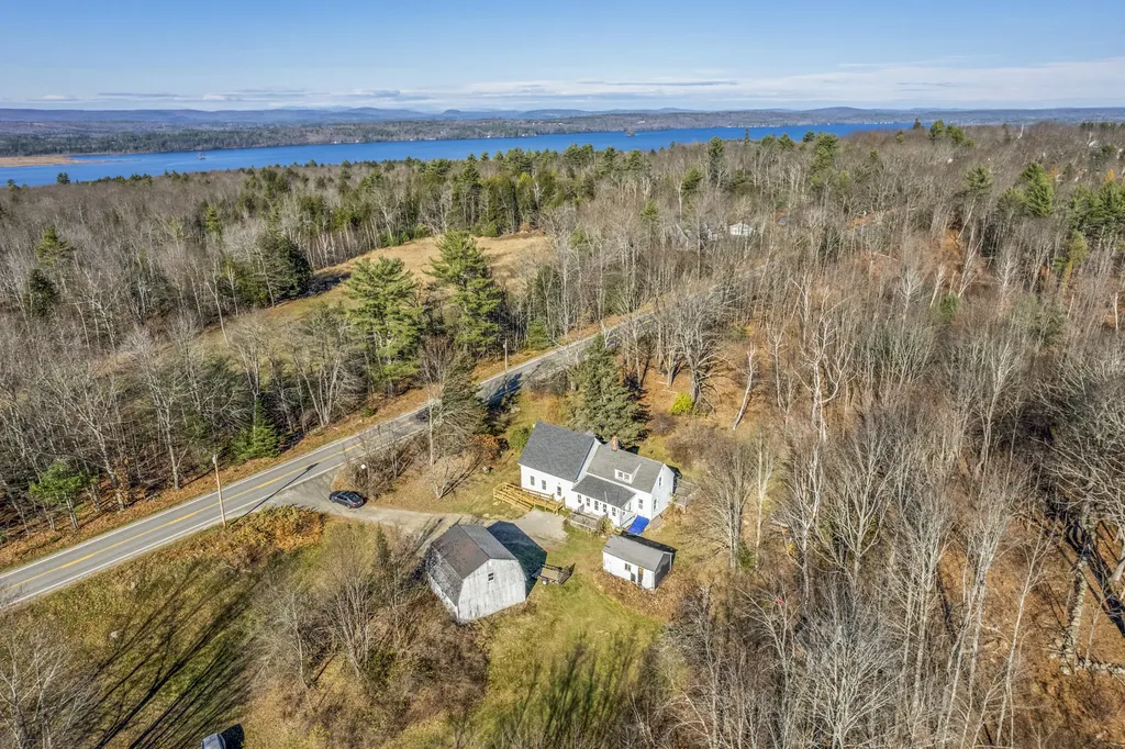 633 Pond Road Sidney ME 04330