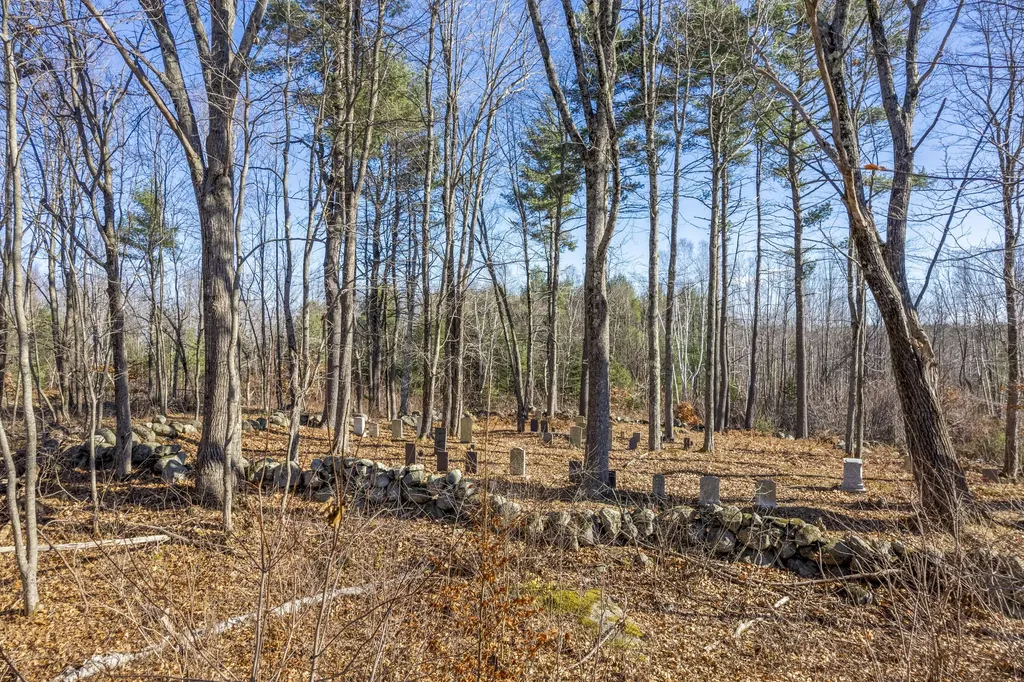 633 Pond Road Sidney ME 04330