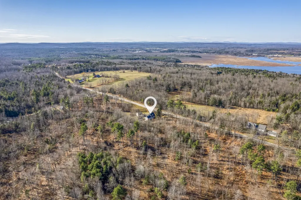 633 Pond Road Sidney ME 04330