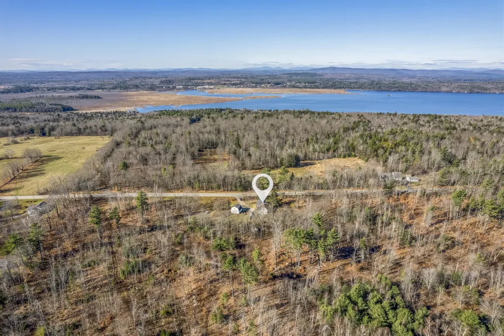633 Pond Road Sidney ME 04330