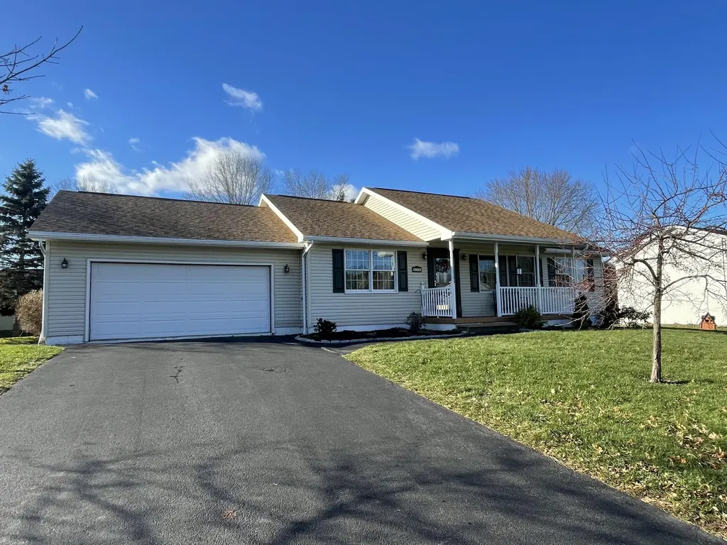23 Oak Grove Drive Brewer ME 04412