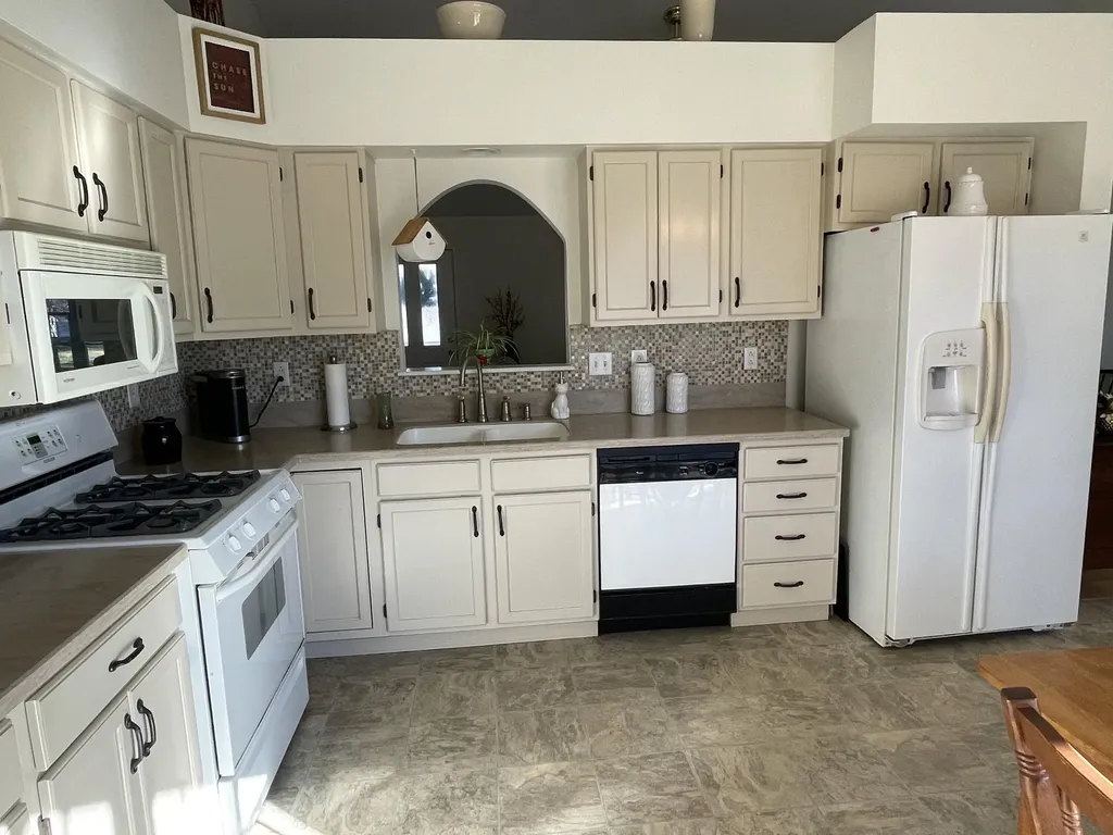 23 Oak Grove Drive Brewer ME 04412