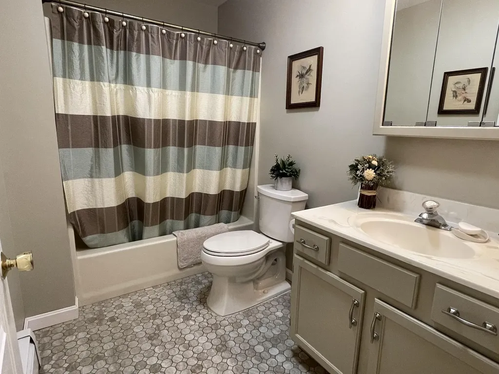 23 Oak Grove Drive Brewer ME 04412
