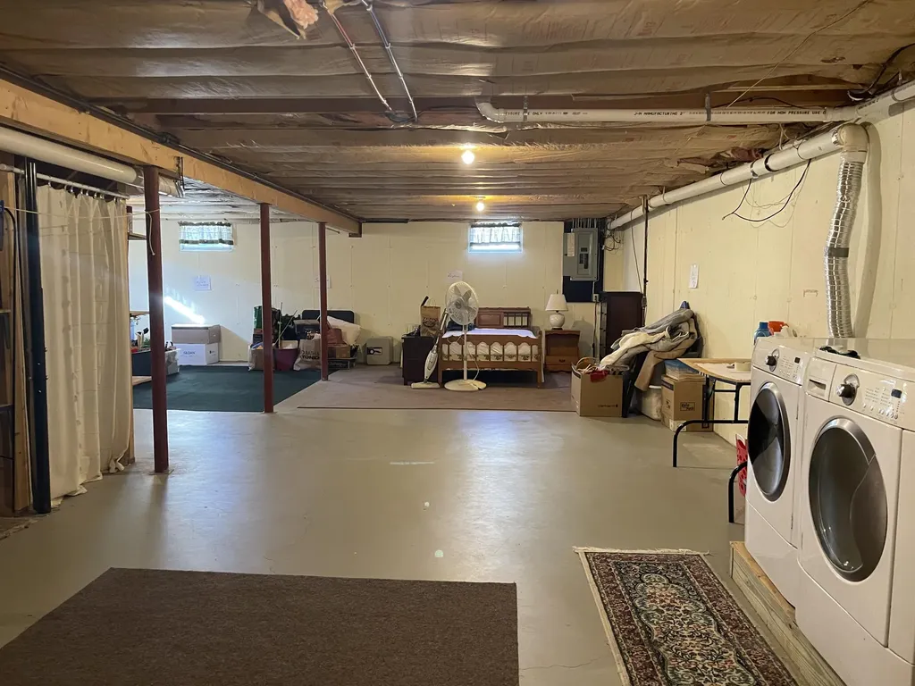 23 Oak Grove Drive Brewer ME 04412