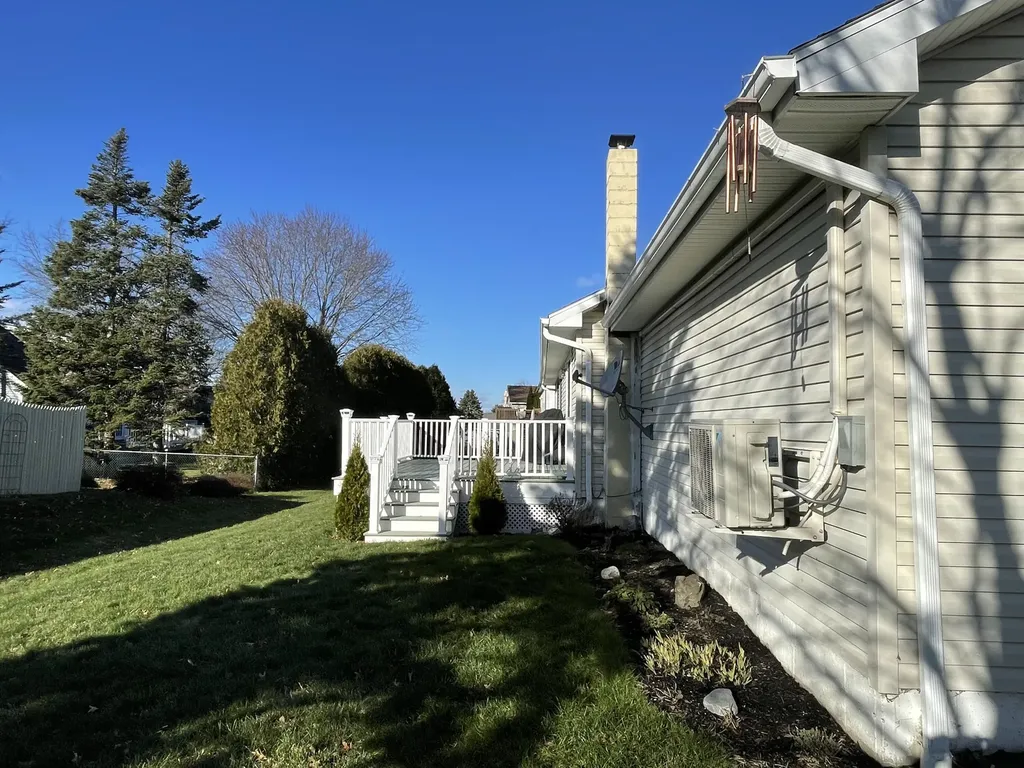 23 Oak Grove Drive Brewer ME 04412