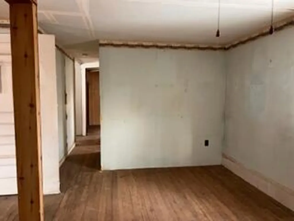 692 Wiscasset Road Whitefield ME 04353