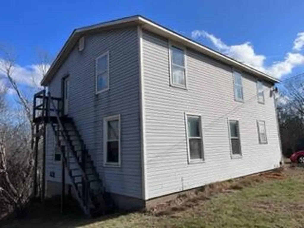 692 Wiscasset Road Whitefield ME 04353