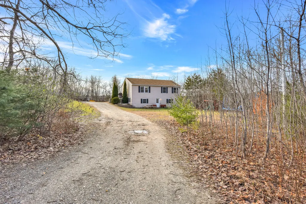 210 Fowle Hill Road Wiscasset ME 04578