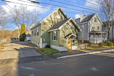 40 Rochester Street Westbrook ME 04092