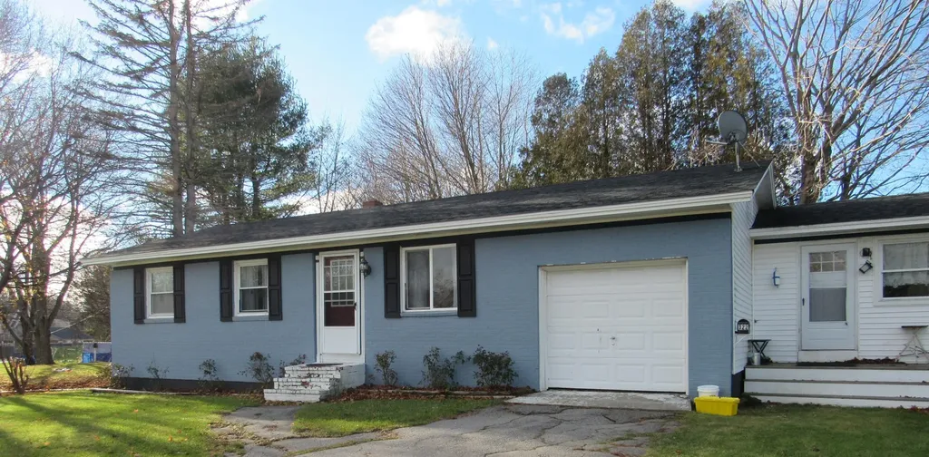 322 Broadway Rockland ME 04841