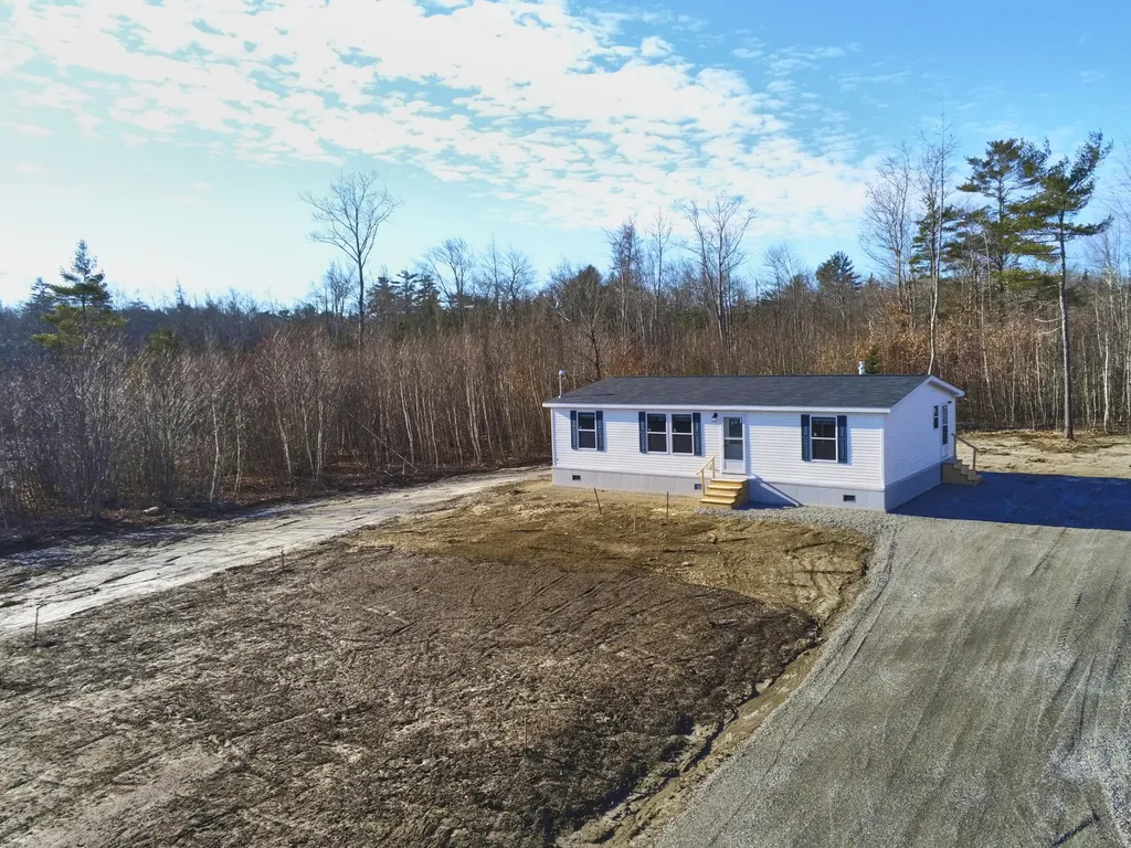81 Boggs Farm Lane Warren ME 04864