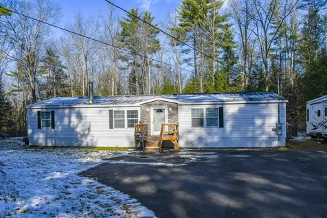 646 Naples Road Harrison ME 04040