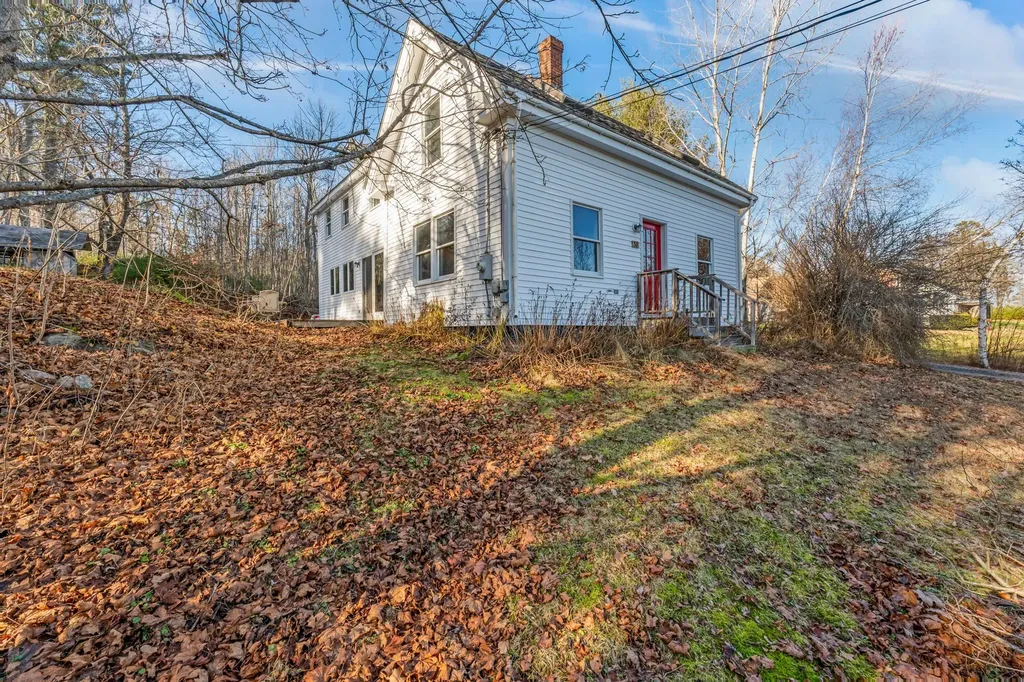 38 Churchill Street Wiscasset ME 04578