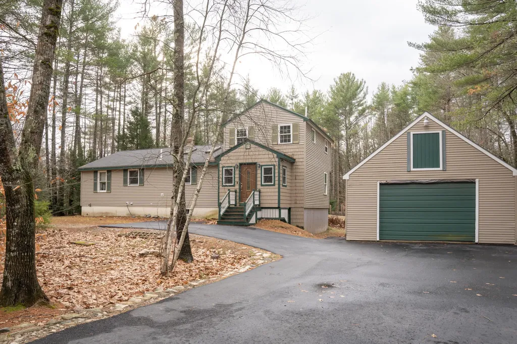 100 Old Thompson Road Buxton ME 04093