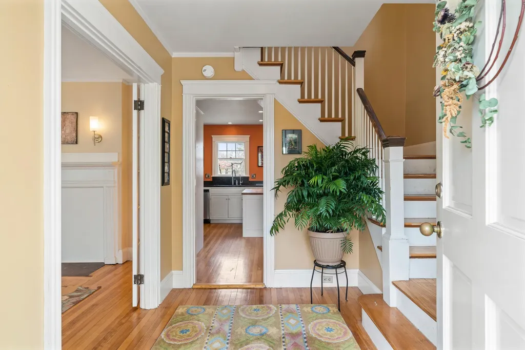 20 Hollis Road Portland ME 04103