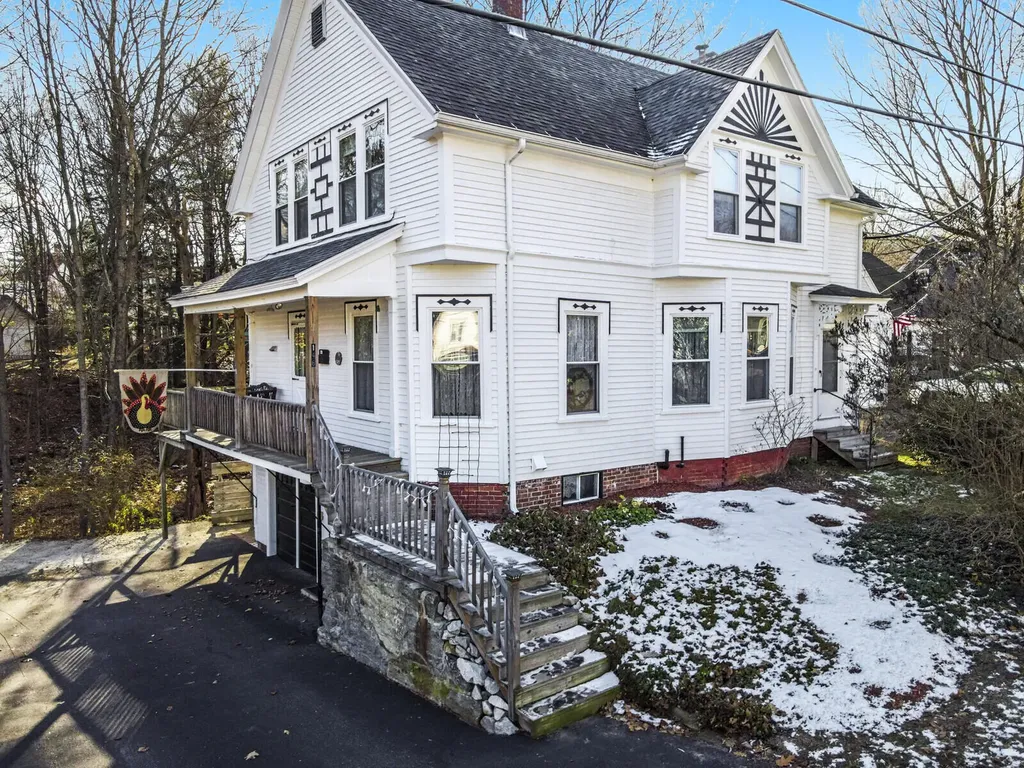 146 Gamage Avenue Auburn ME 04210