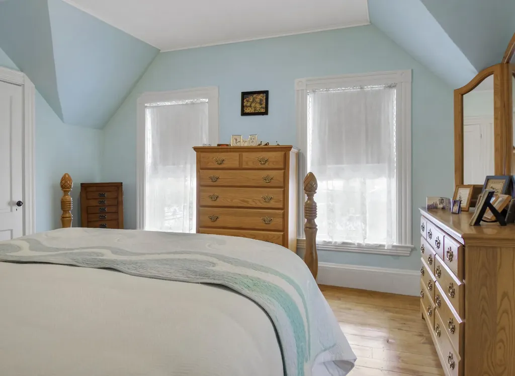 146 Gamage Avenue Auburn ME 04210