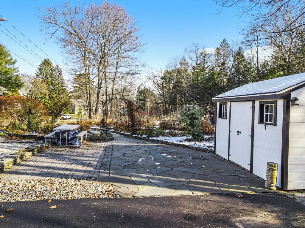 146 Gamage Avenue Auburn ME 04210