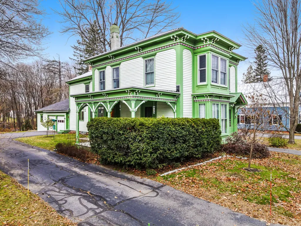 73 High Street Fairfield ME 04937