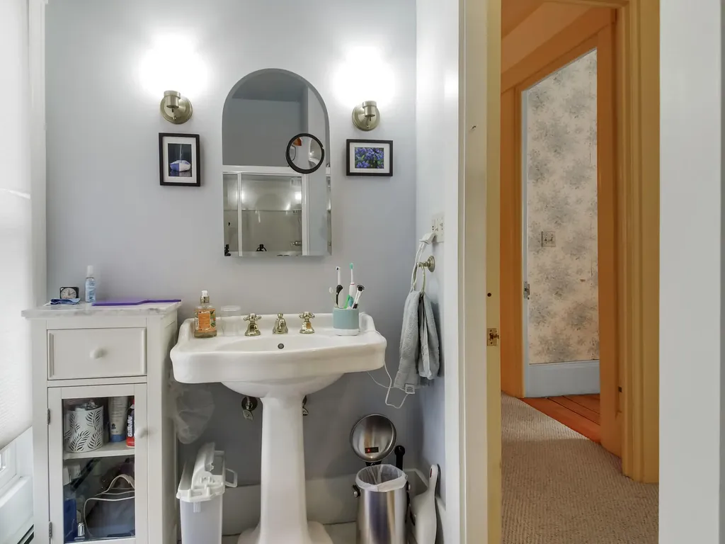 73 High Street Fairfield ME 04937